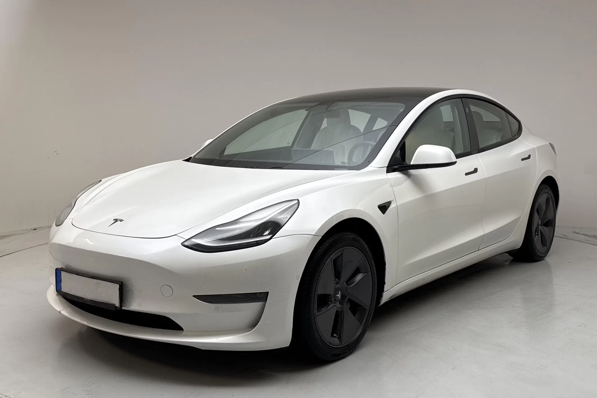 Tesla Model 3 Long range