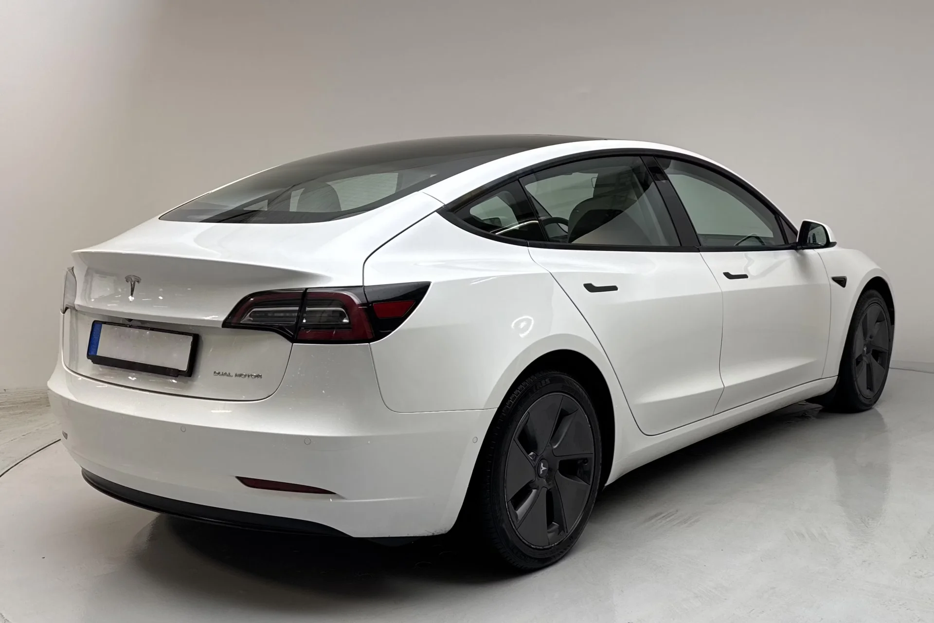 Tesla Model 3 Long range