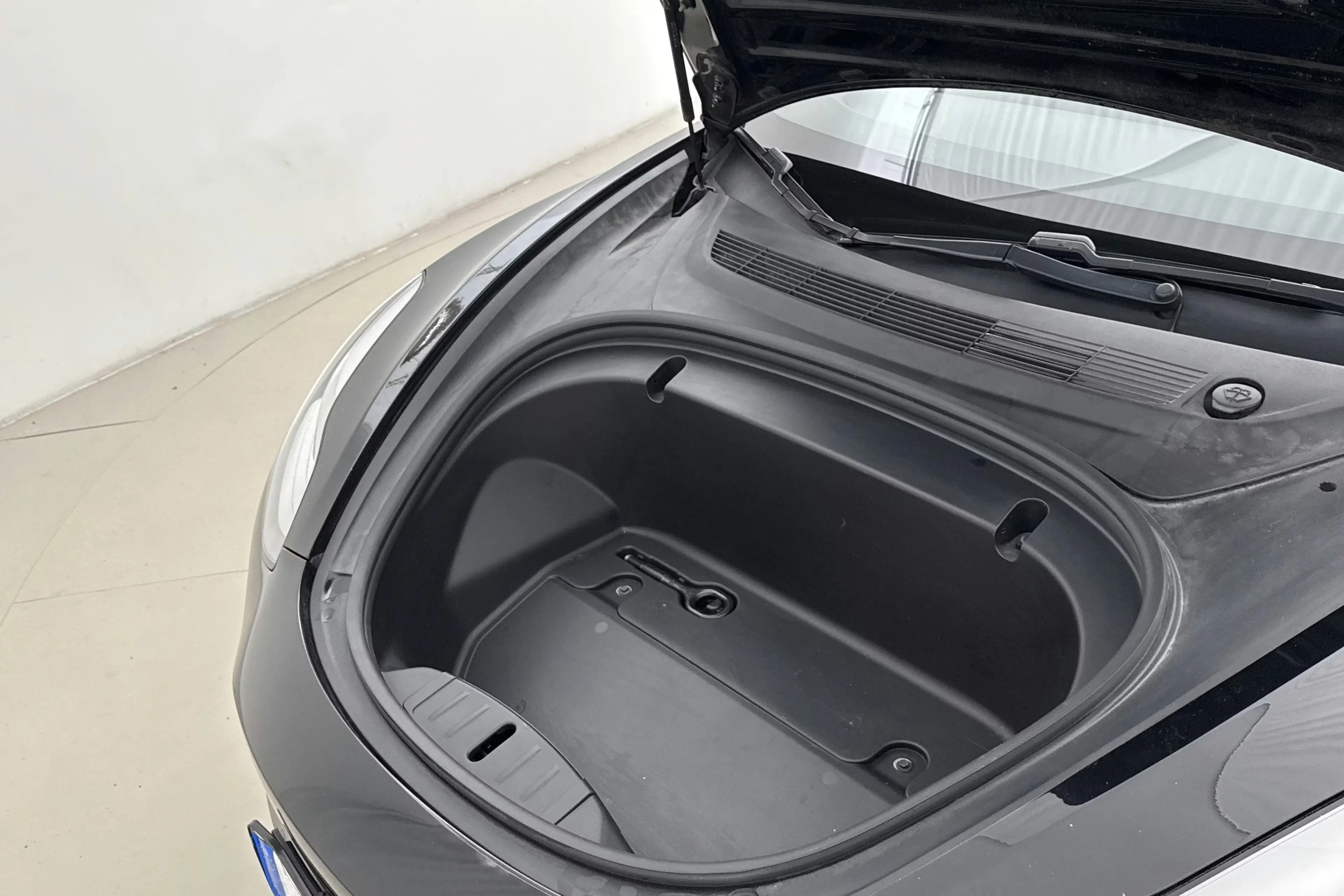 Tesla Model 3 Long Range AWD - widok 9