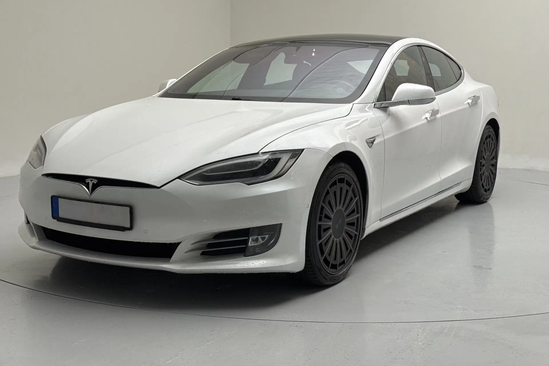Tesla Model S Long Range Plus