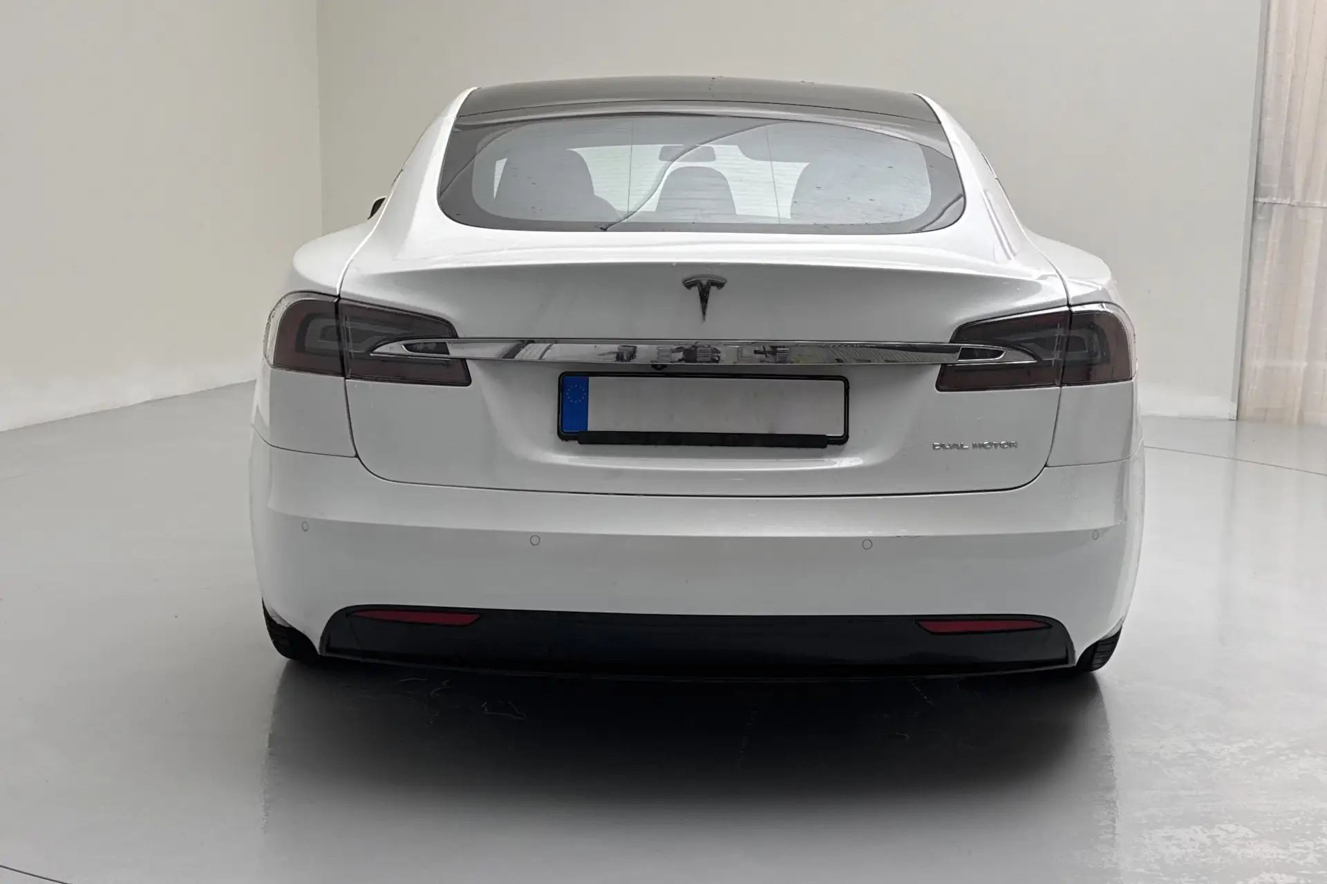 Tesla Model S Long Range Plus - widok 5