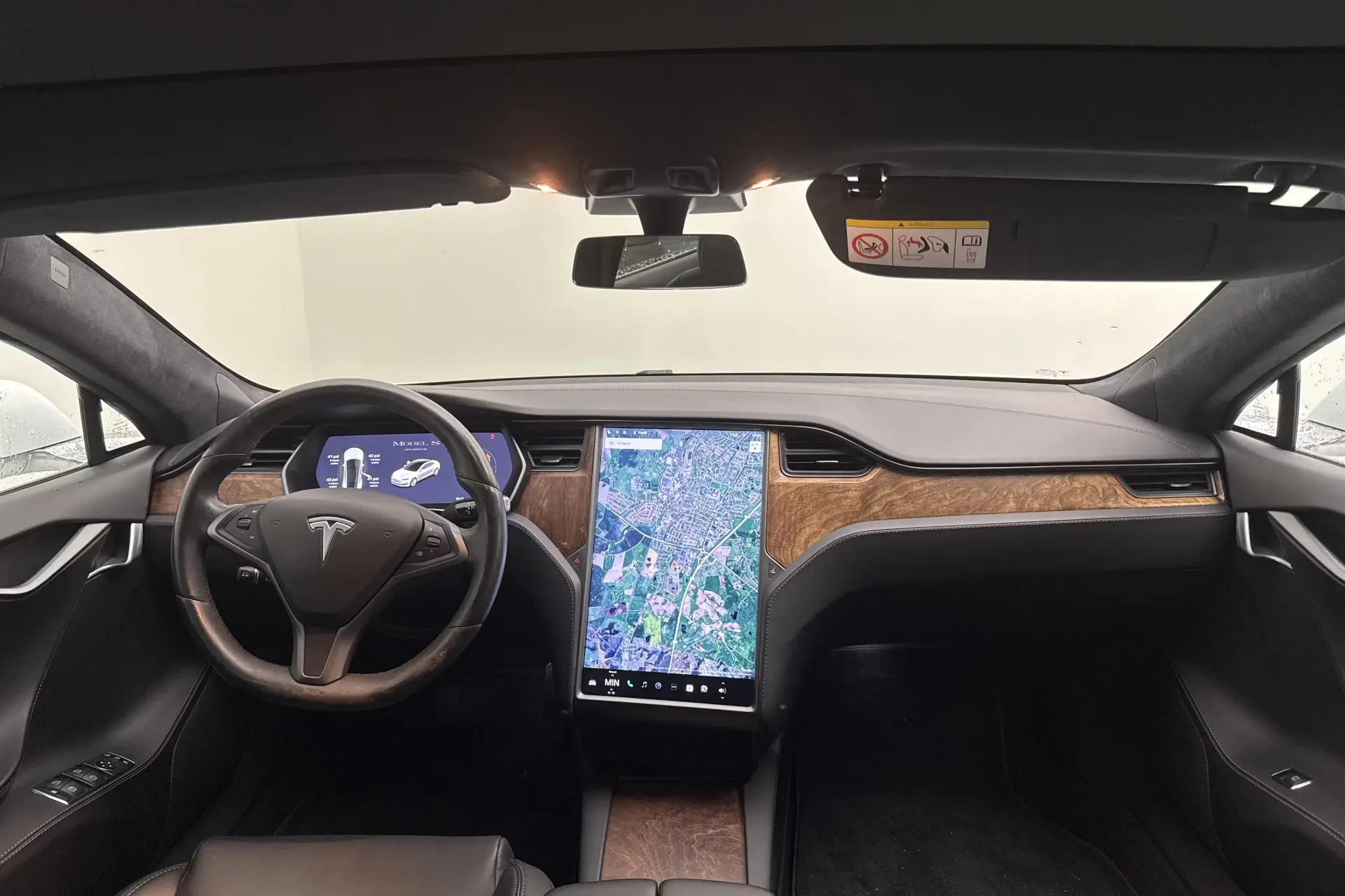 Tesla Model S Long Range Plus - widok 6