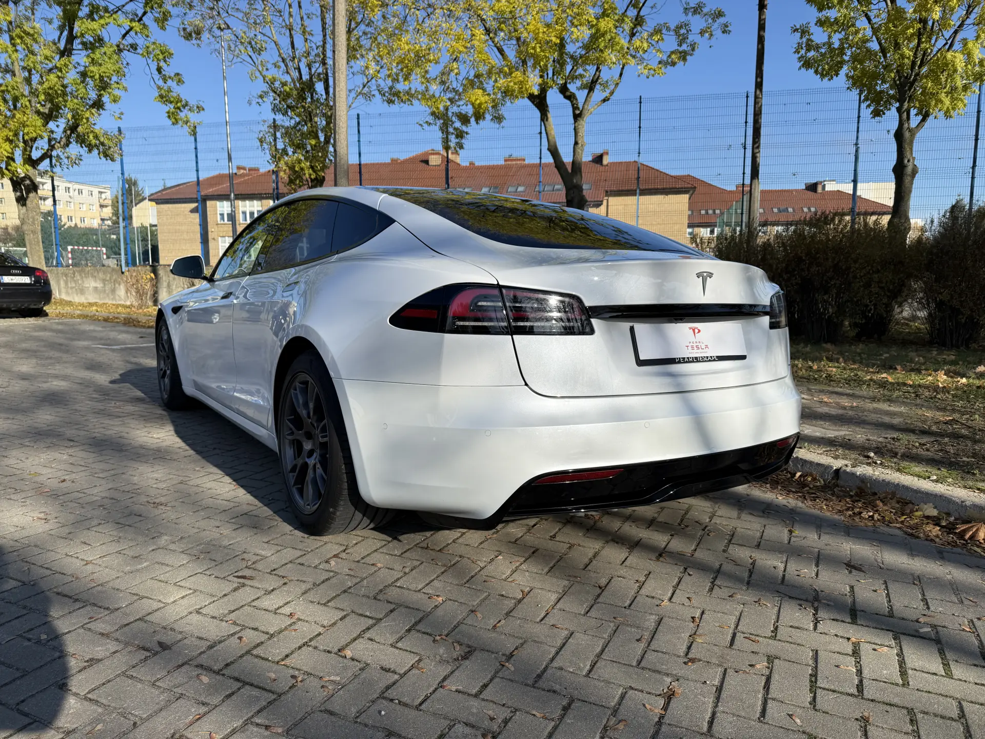 Tesla Model S Long range - widok 4