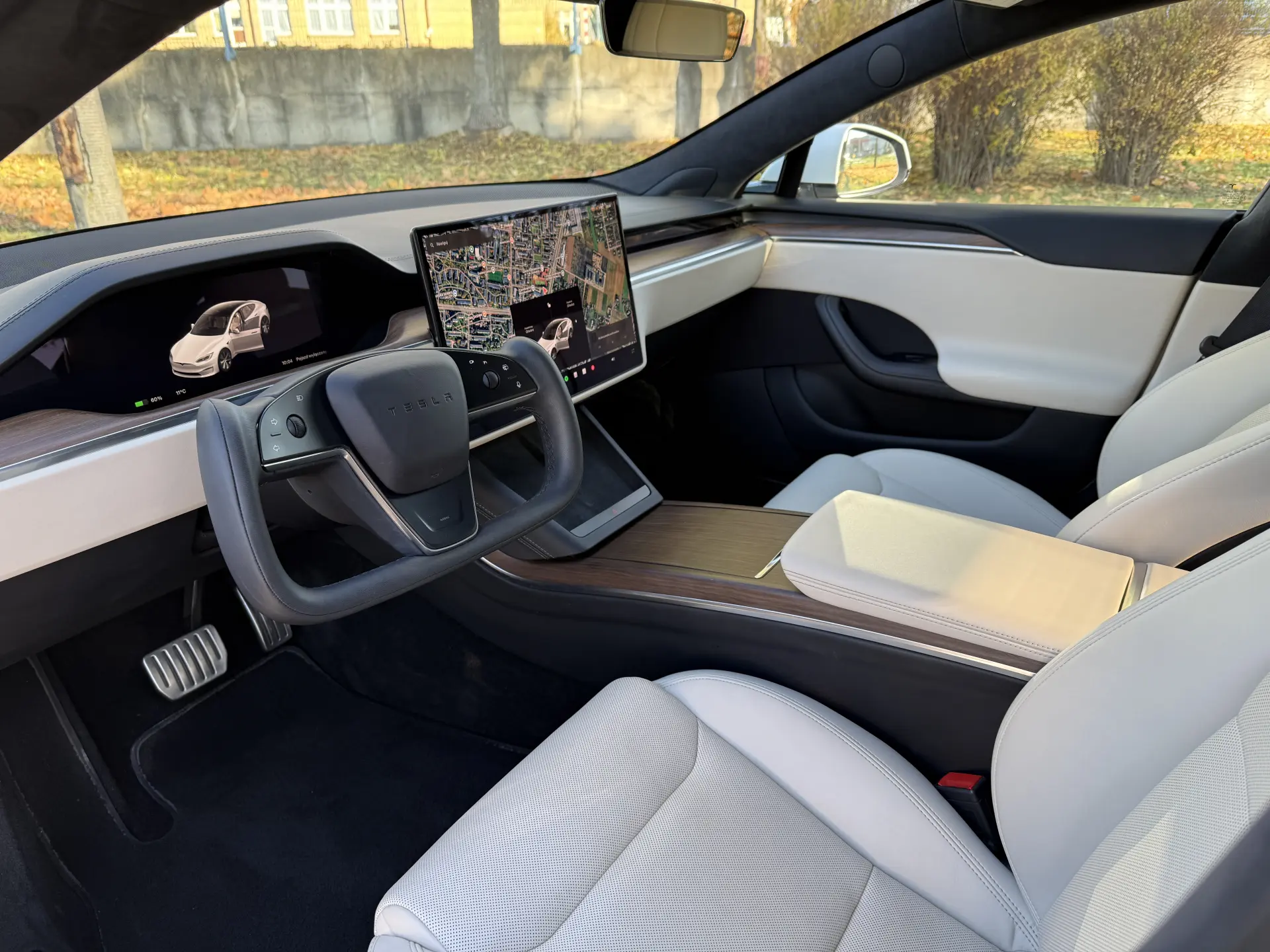 Tesla Model S Long range