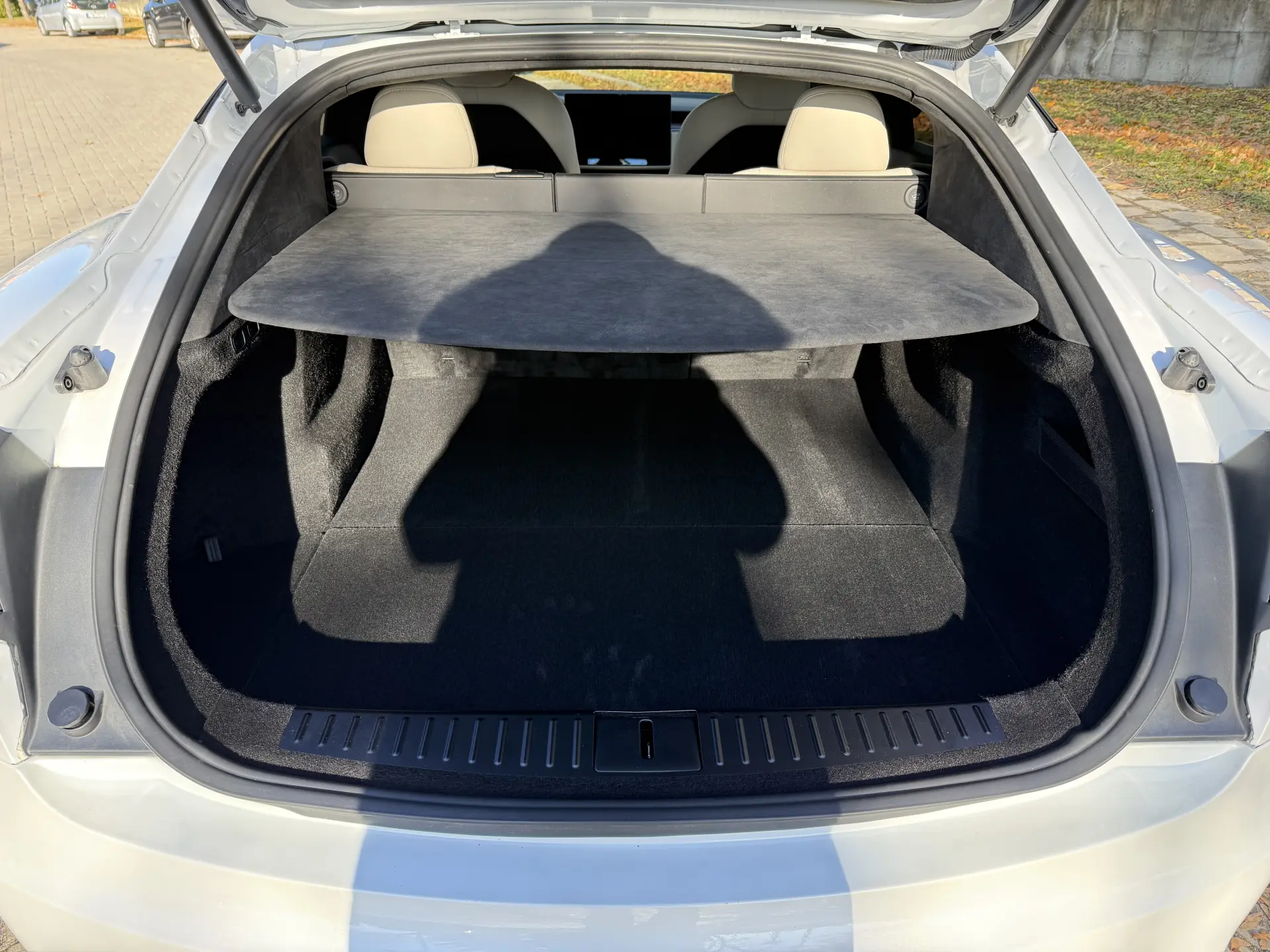 Tesla Model S Long range - widok 14