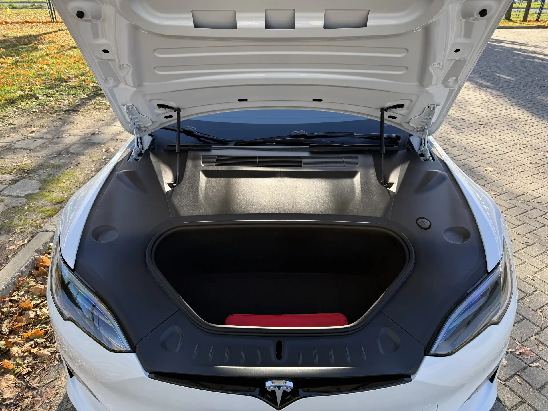 Tesla Model S Long range - widok 13