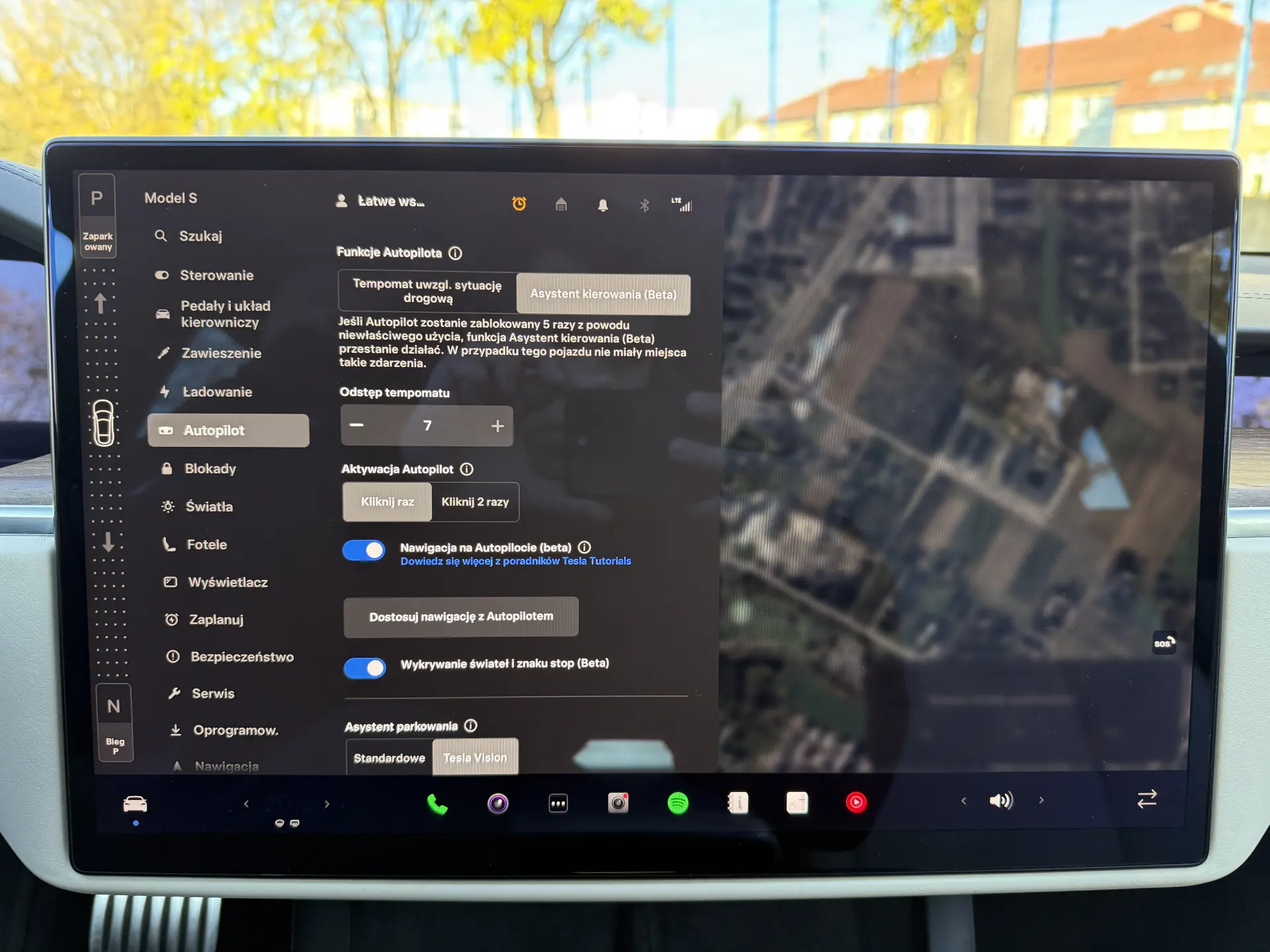 Tesla Model S Long range - widok 16