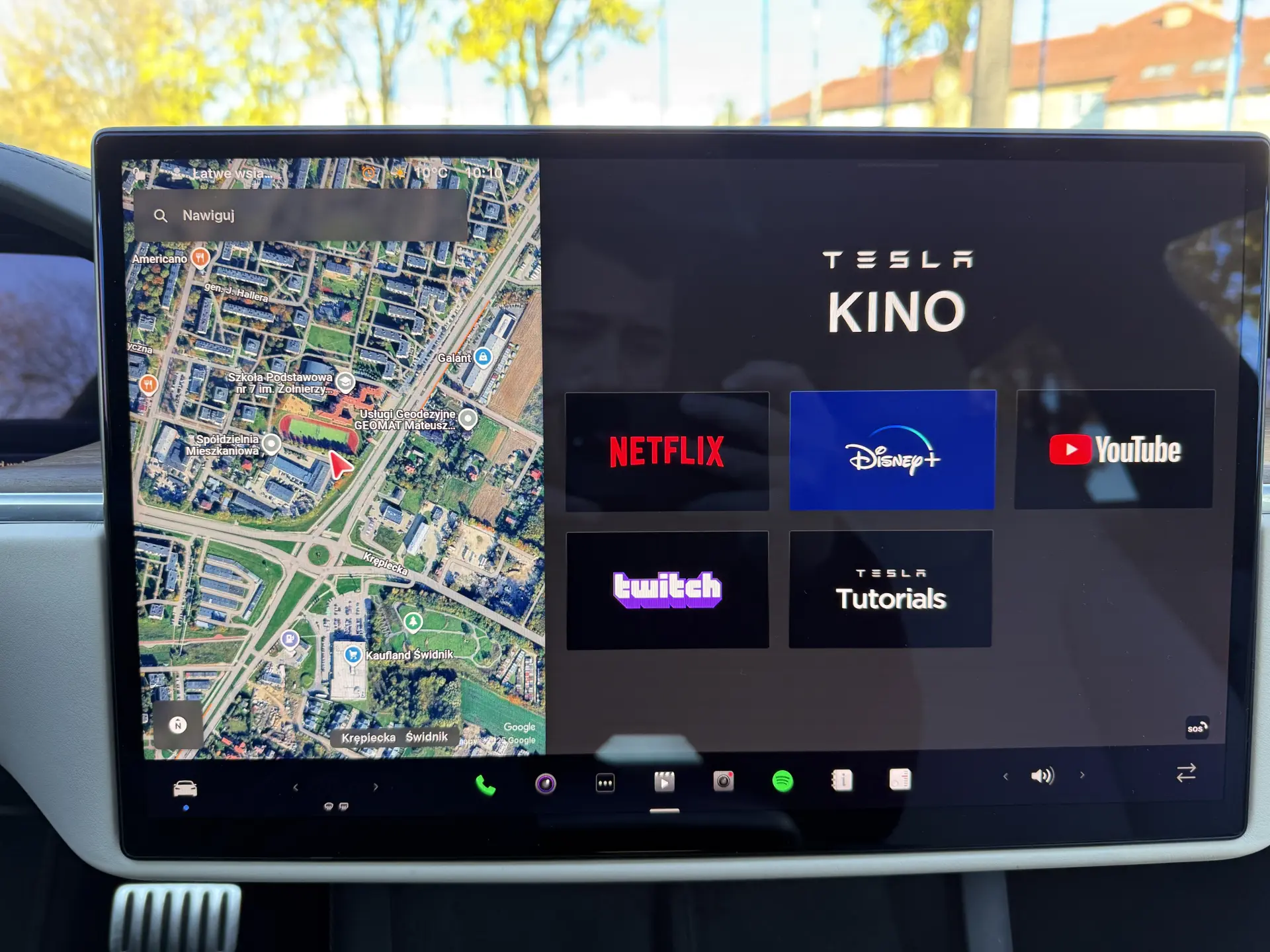 Tesla Model S Long range - widok 22