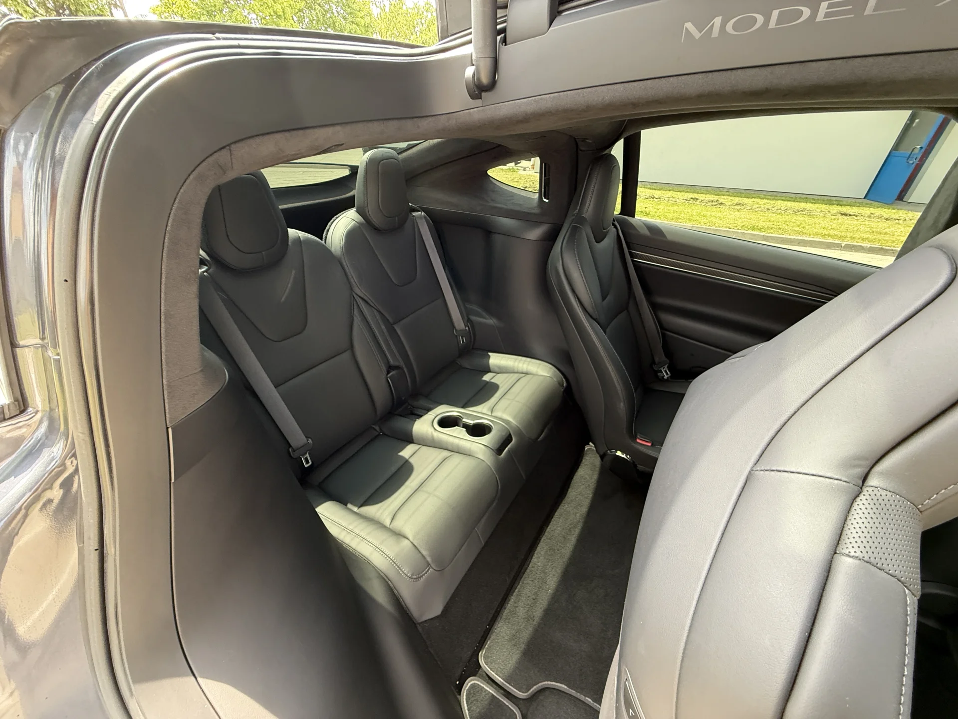 Tesla Model X Plaid - widok 11