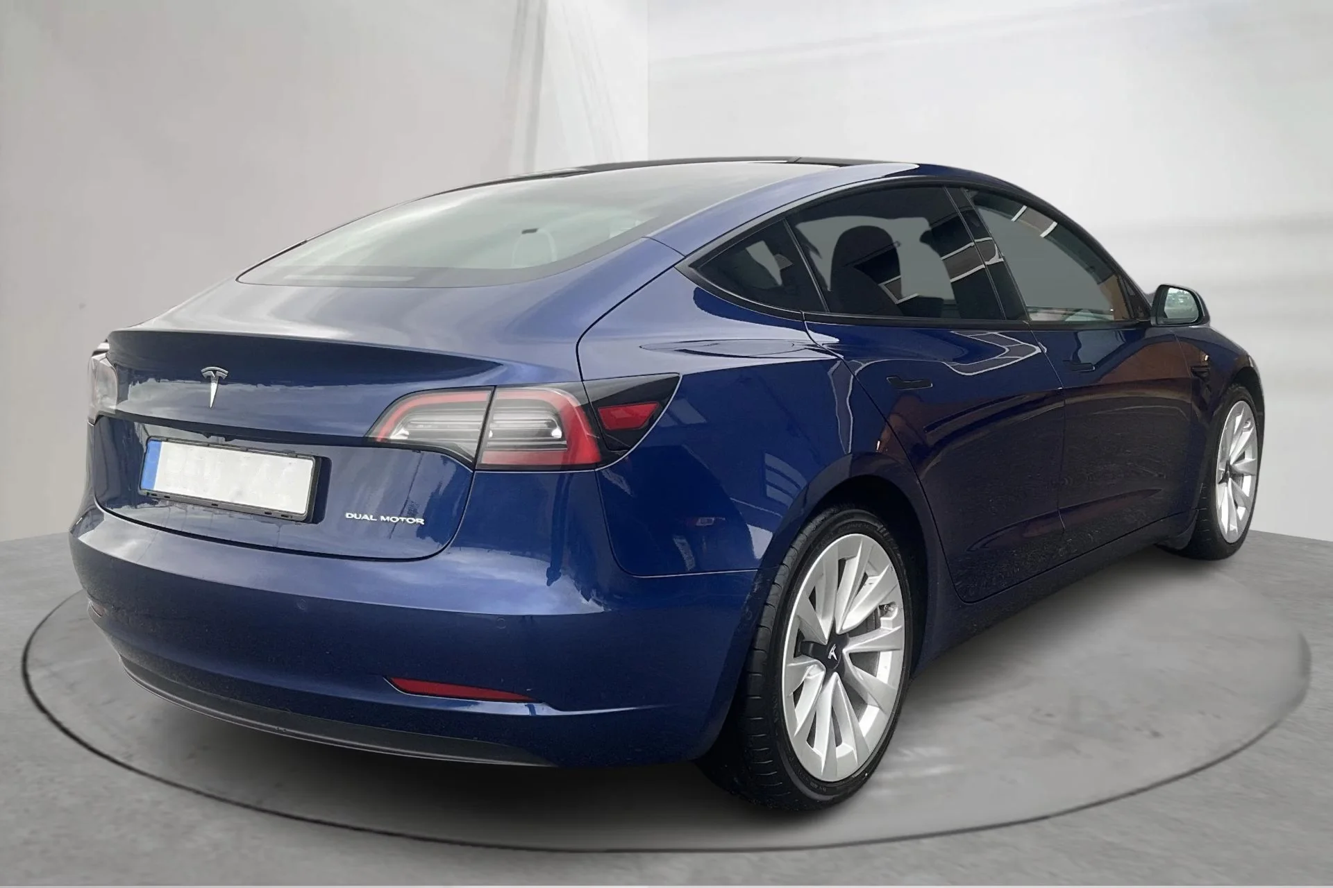 Tesla Model 3 Long Range