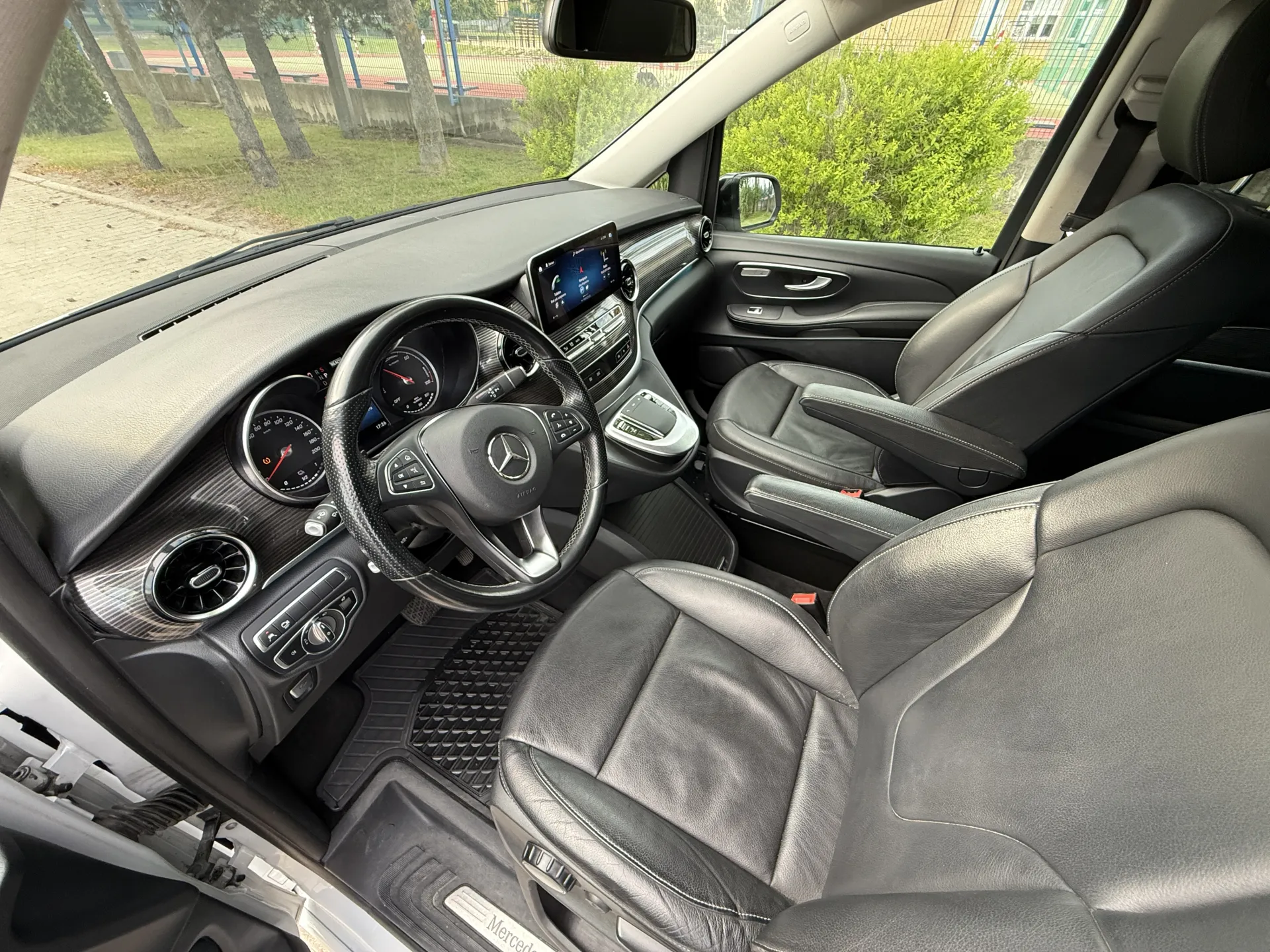 Mercedes EQV 300 Lang Avangarde line