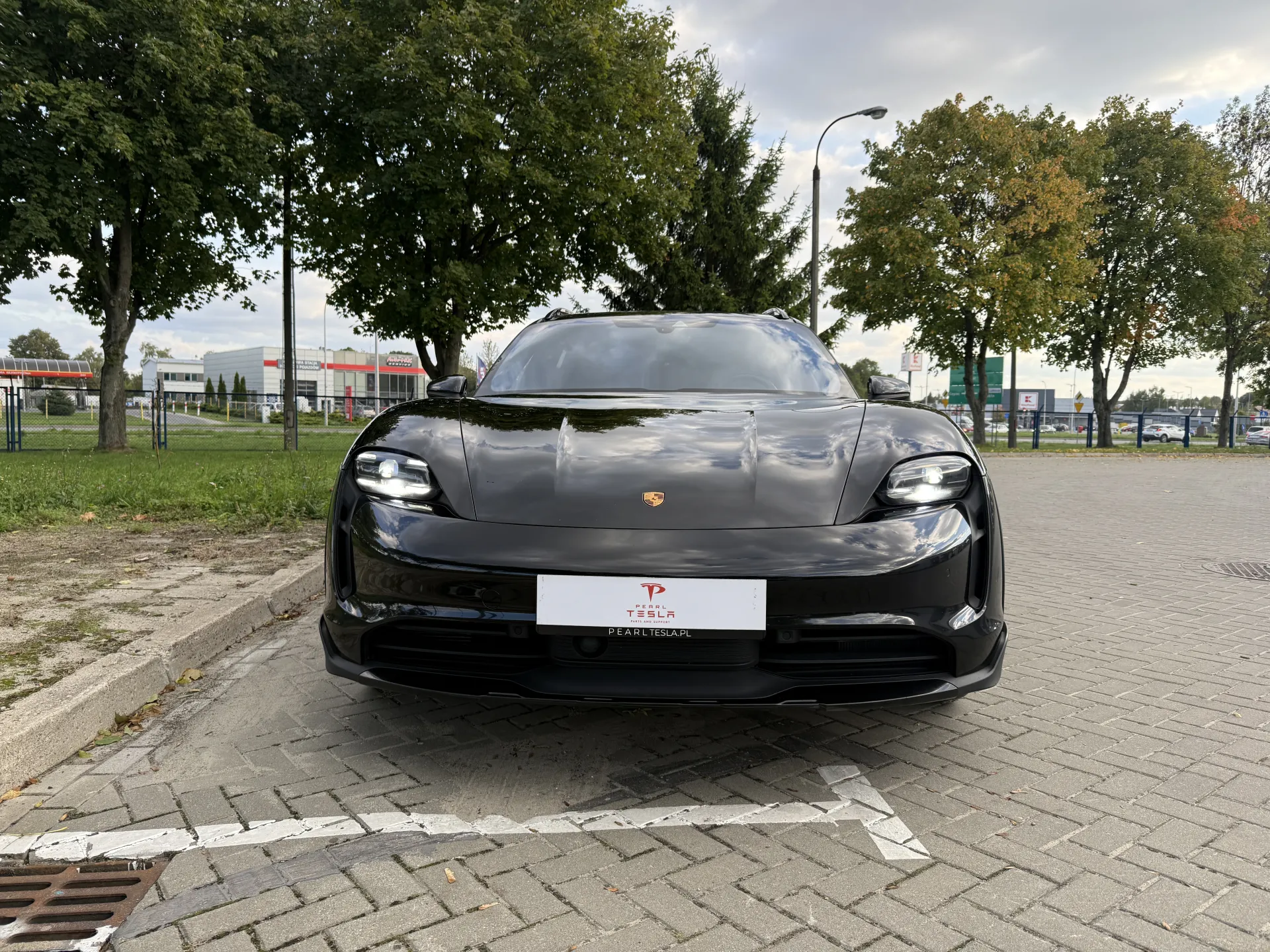 Porsche Taycan 4 Cross Turismo - widok 2