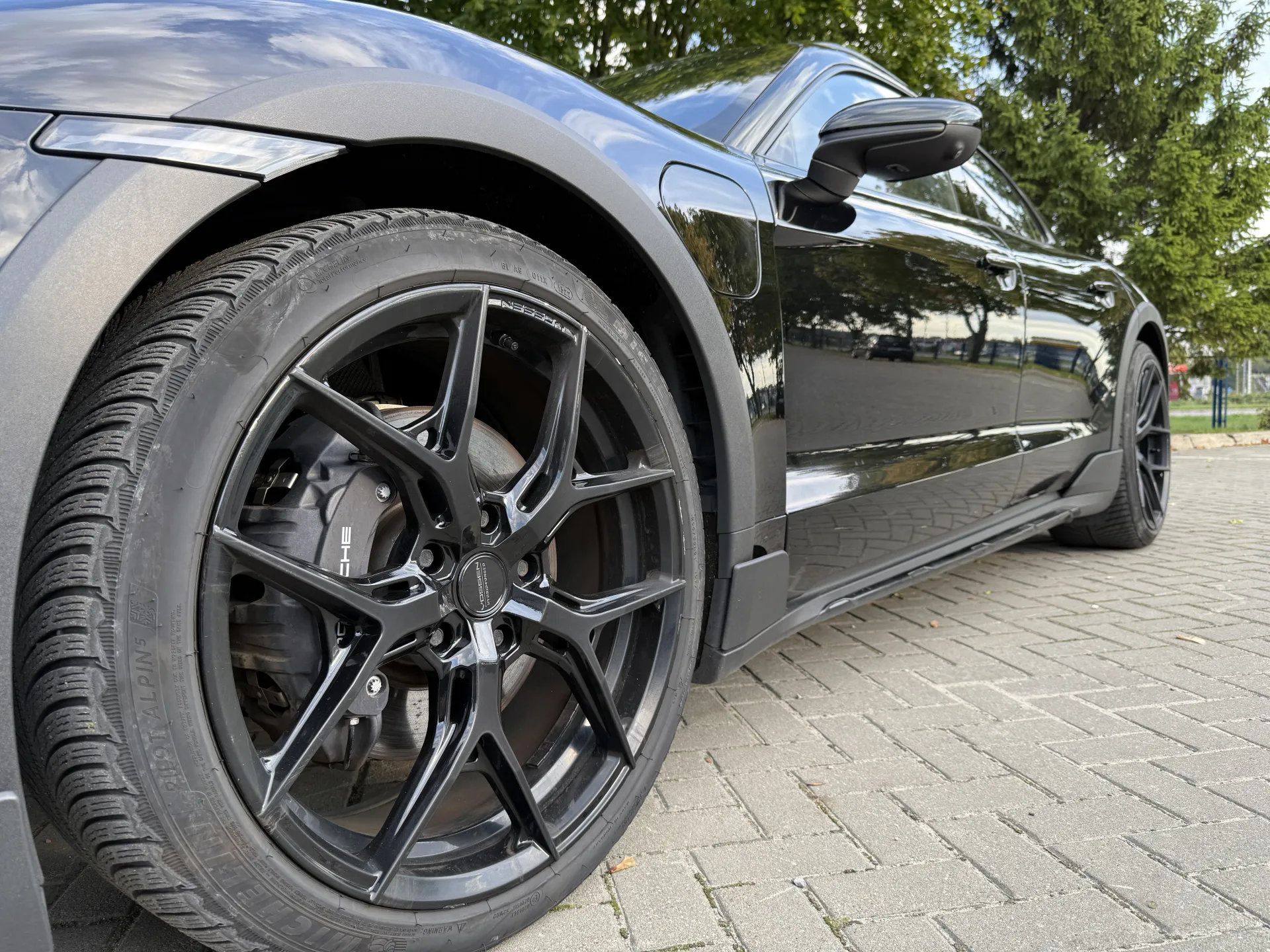 Porsche Taycan 4 Cross Turismo - widok 7