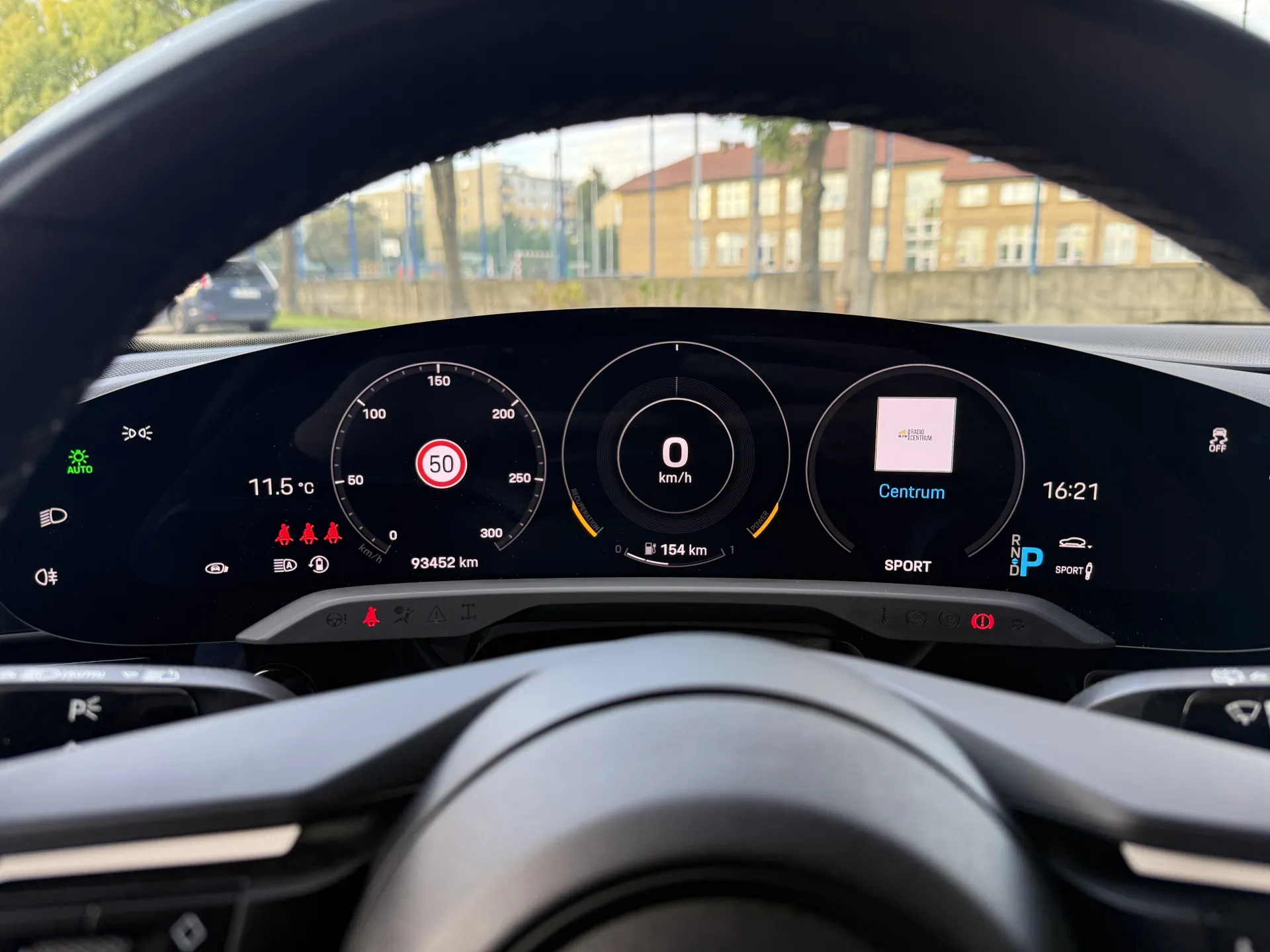 Porsche Taycan 4 Cross Turismo - widok 26