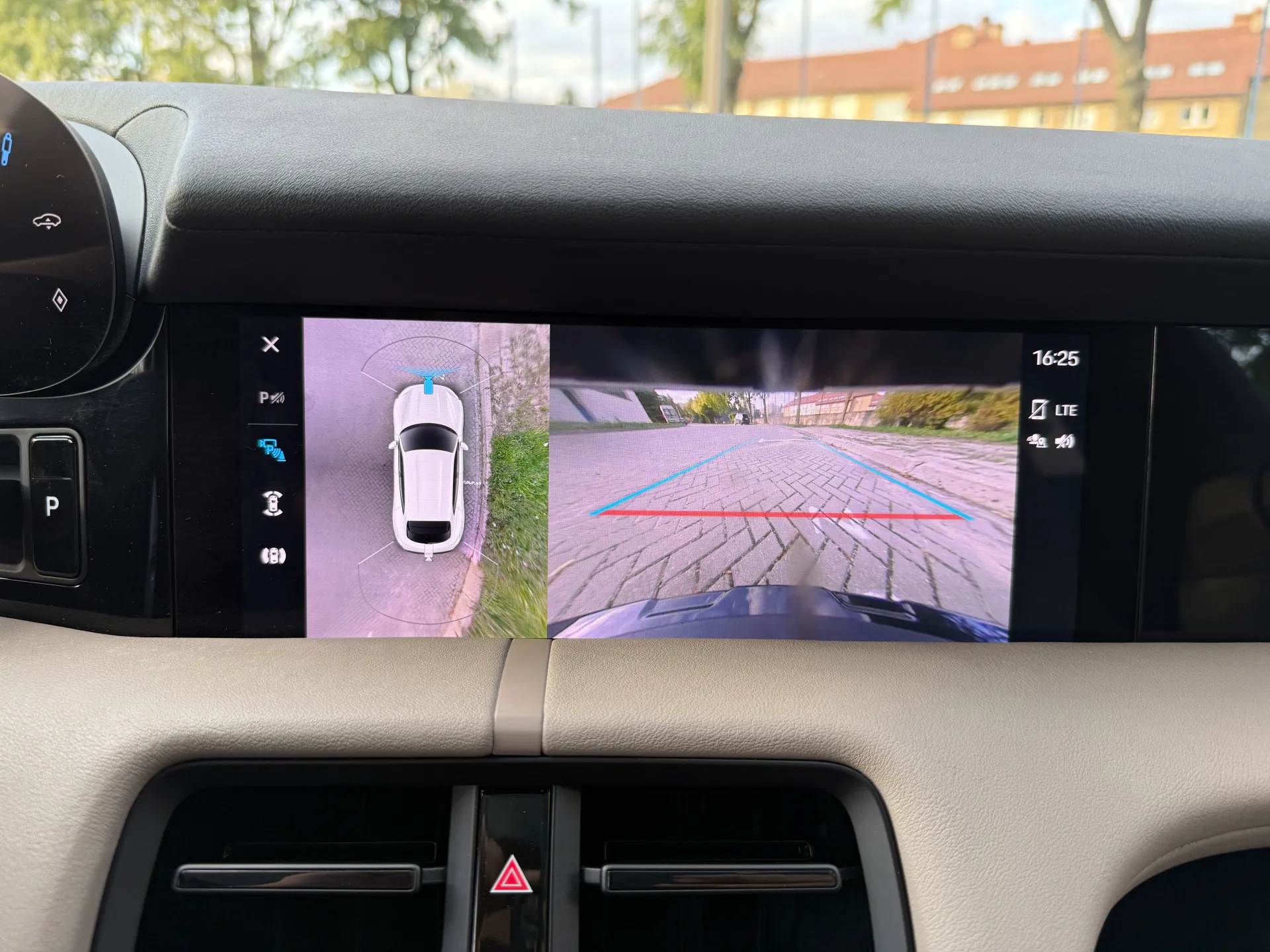 Porsche Taycan 4 Cross Turismo - widok 27