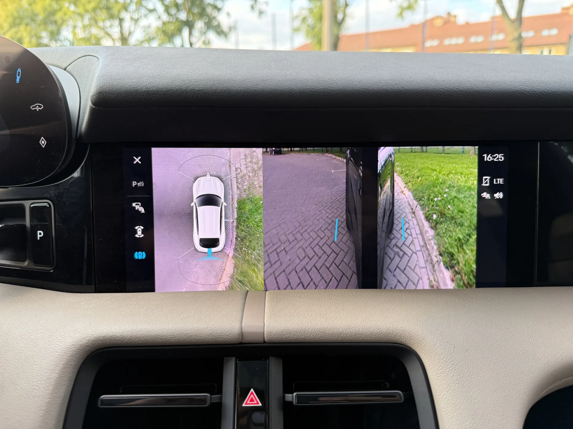 Porsche Taycan 4 Cross Turismo - widok 28