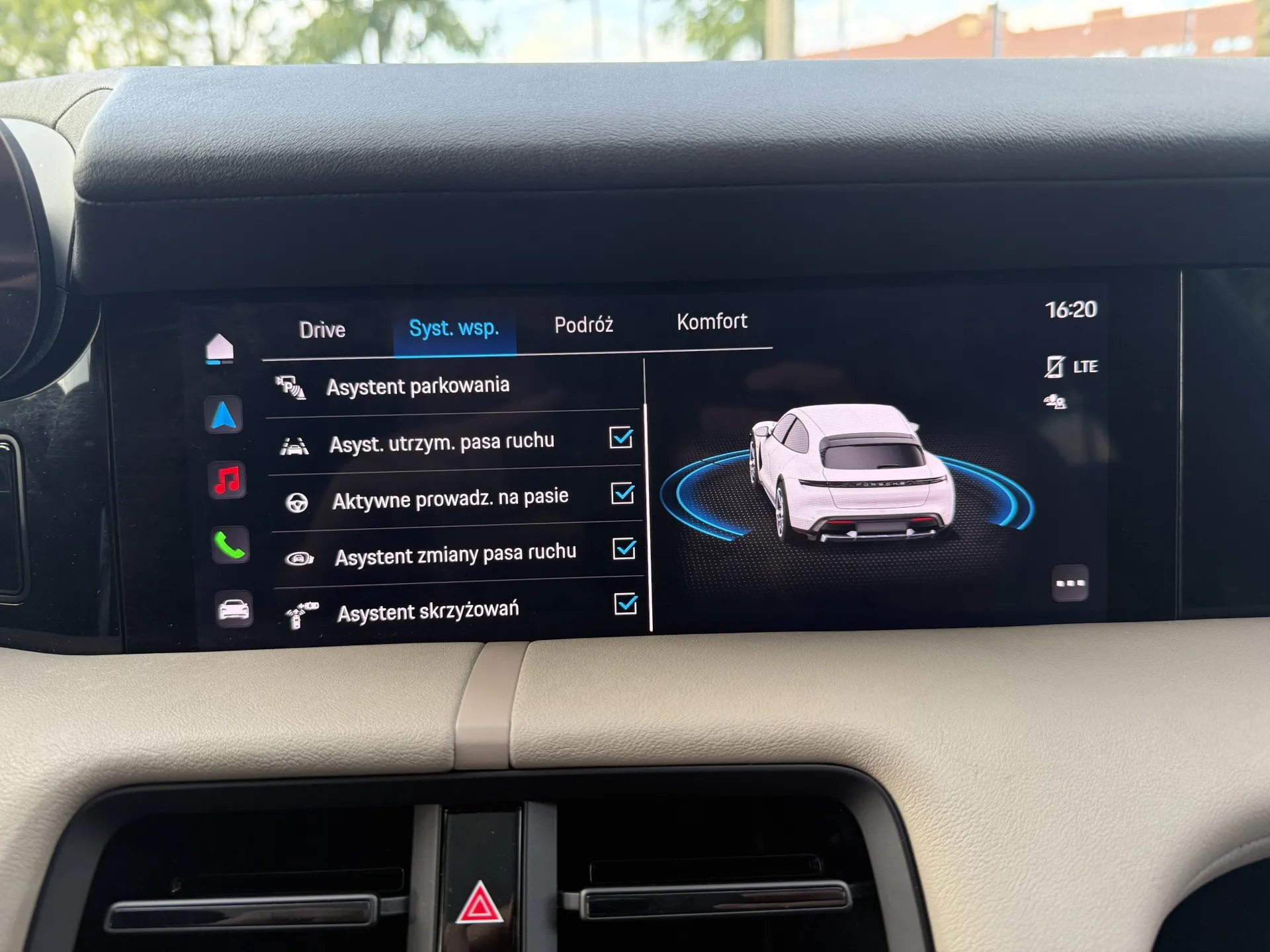 Porsche Taycan 4 Cross Turismo - widok 38