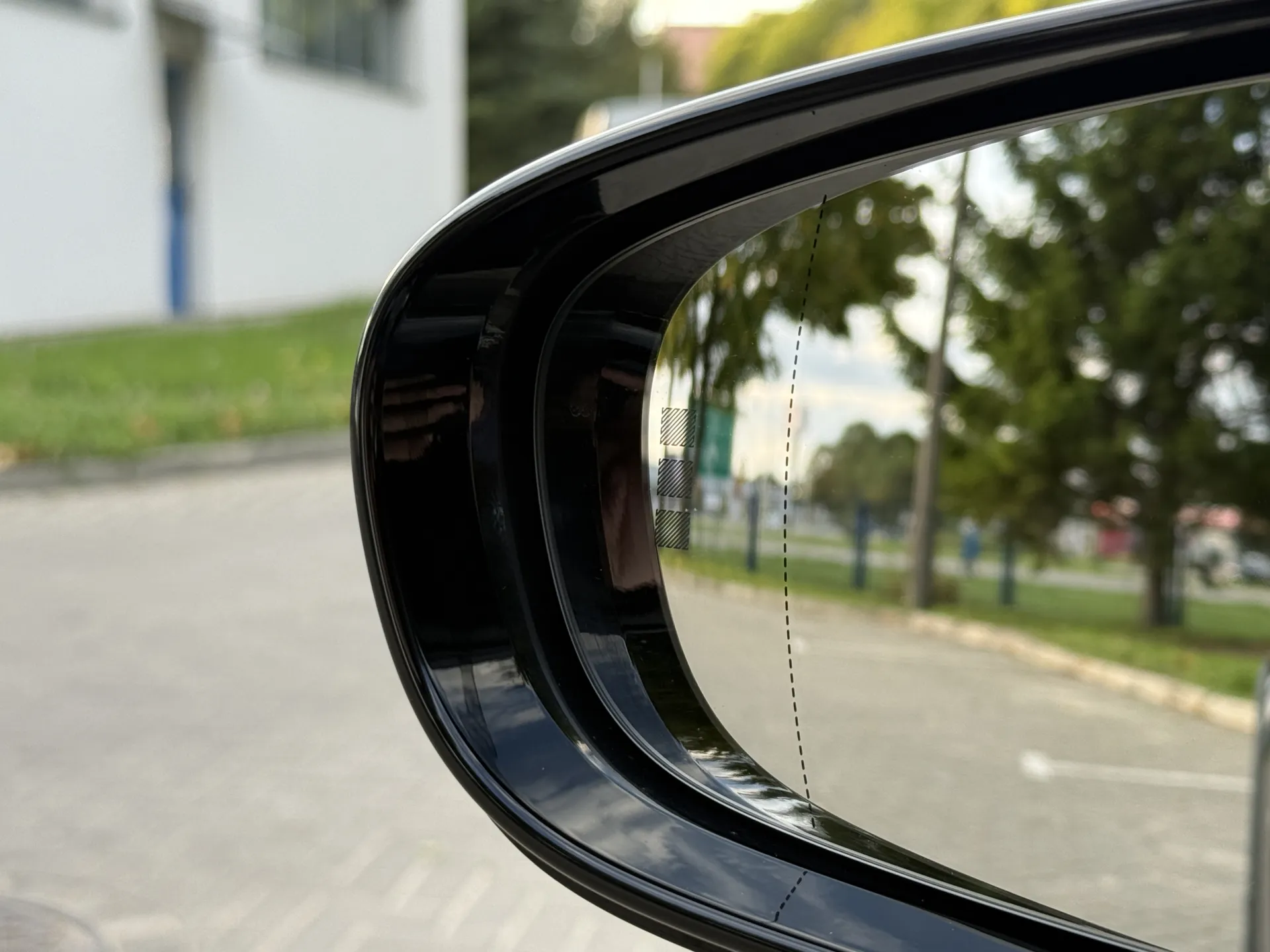 Porsche Taycan 4 Cross Turismo - widok 42